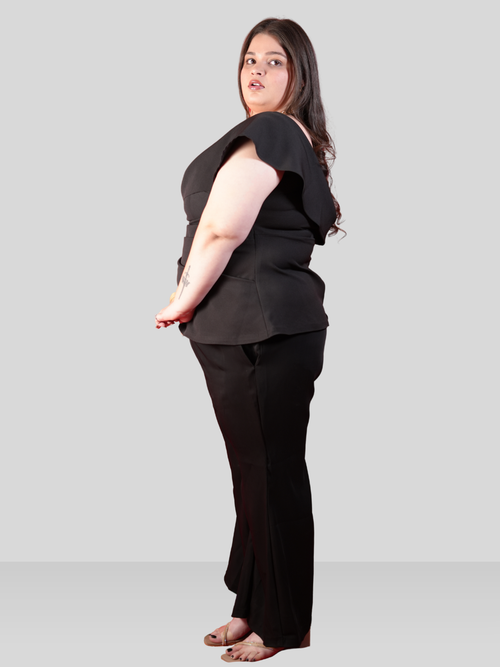 CURVE CUT PANTS (Black)