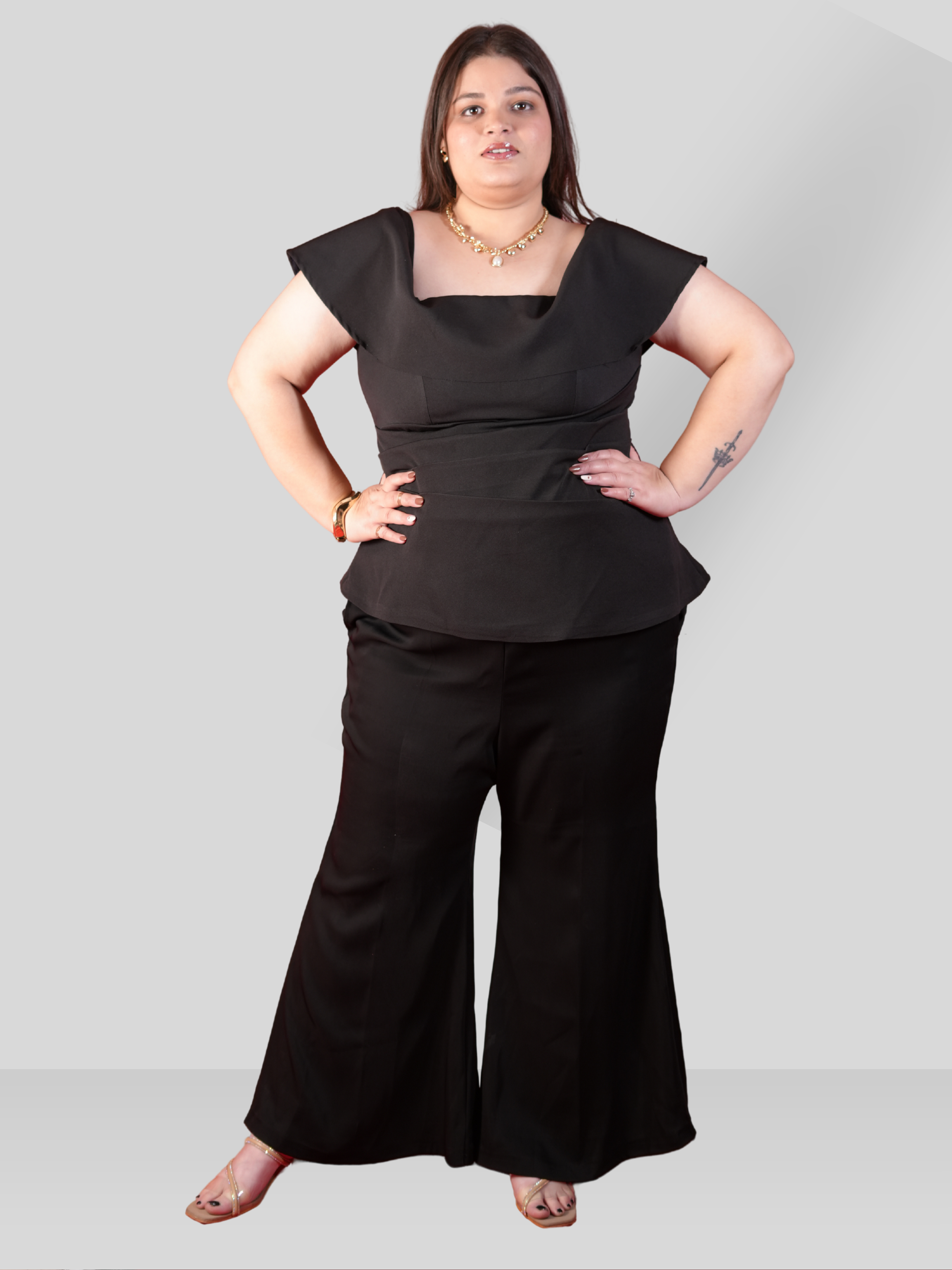 THE SCULPT TOP (Black)